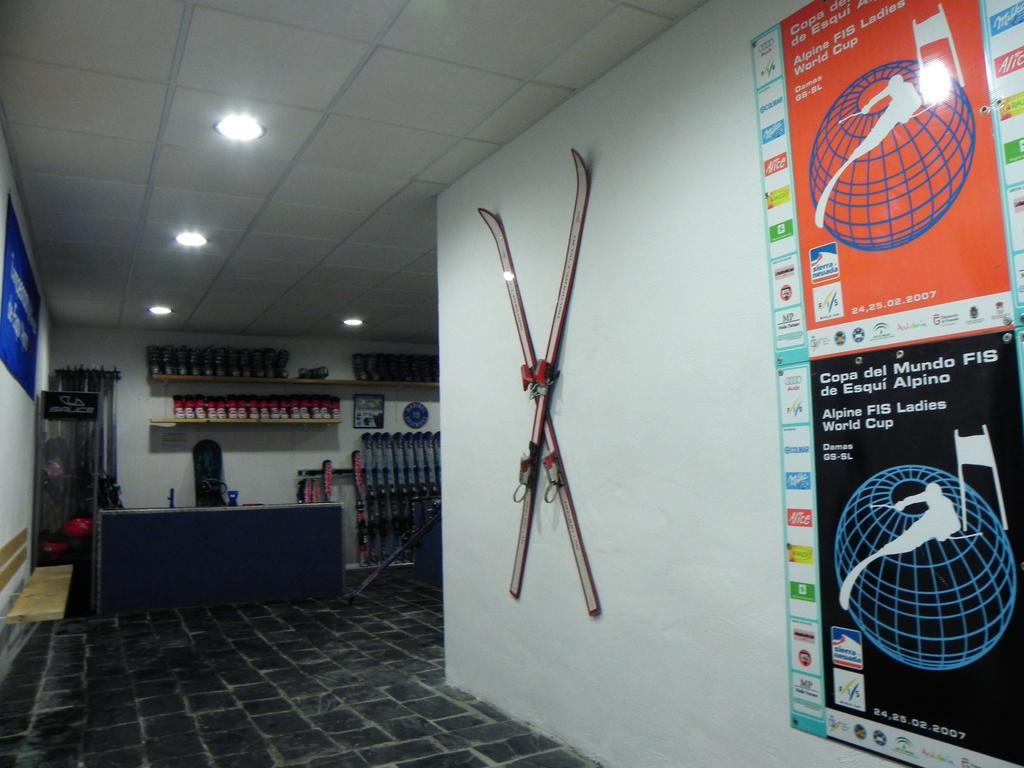 Hostal Yeti Σιέρρα Νεβάδα Εξωτερικό φωτογραφία