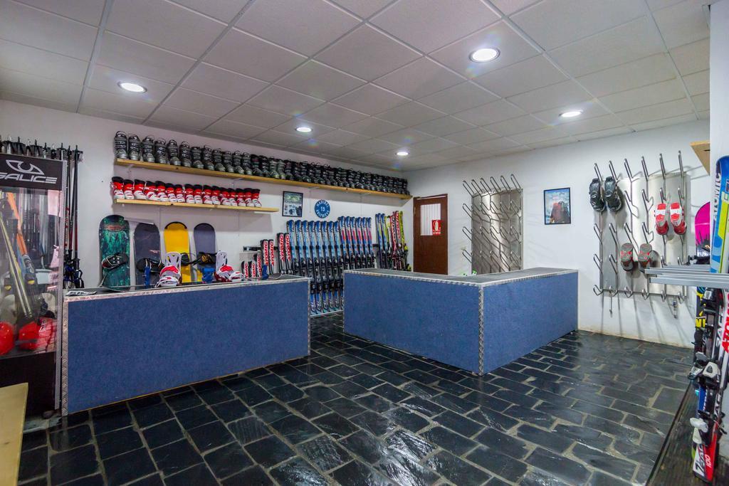 Hostal Yeti Σιέρρα Νεβάδα Εξωτερικό φωτογραφία